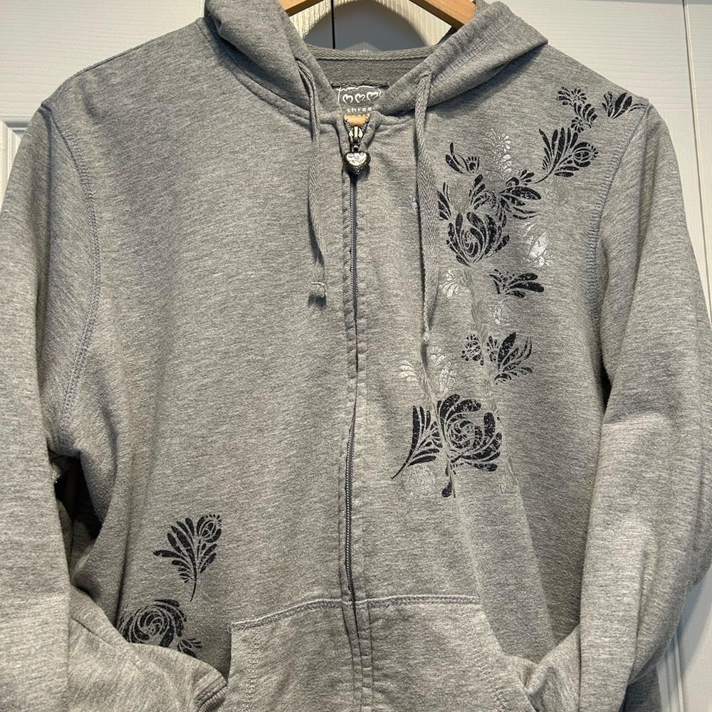 Three Hearts Charcoal Floral Zip-Up
